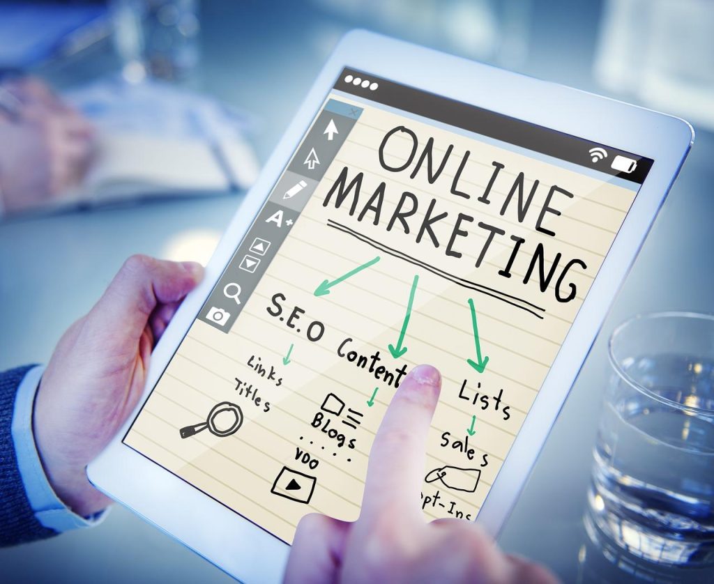 Marketing in Arnhem - professionals werken samen aan digitale strategie en campagnes