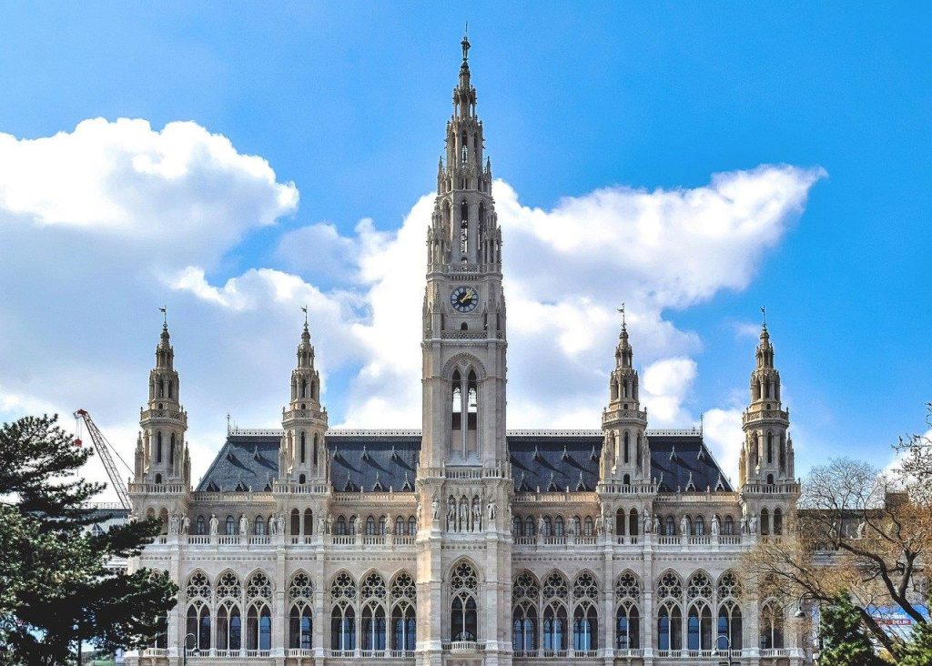 Het gemeentehuis in Best, een hoeksteen van de gemeenschap met essentiële diensten voor inwoners.
